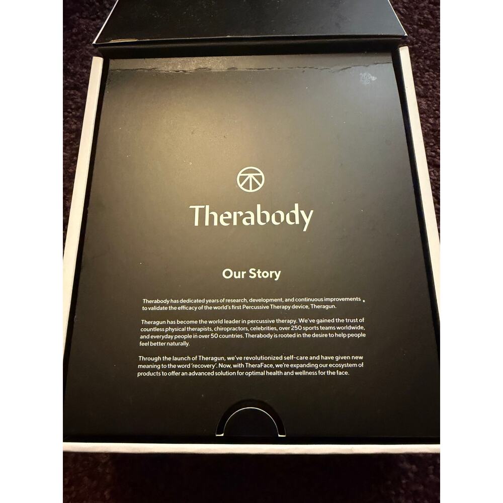 THERABODY Theraface Pro in White with Hot and Cold Rings included!